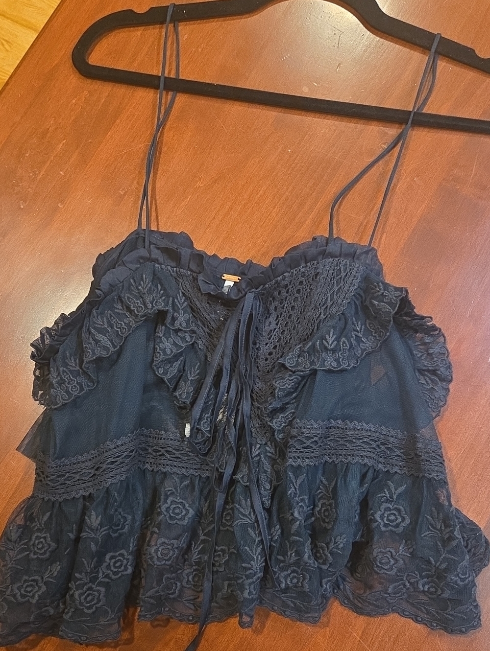 Sofia Embroidered Tank - Picture 9 of 12